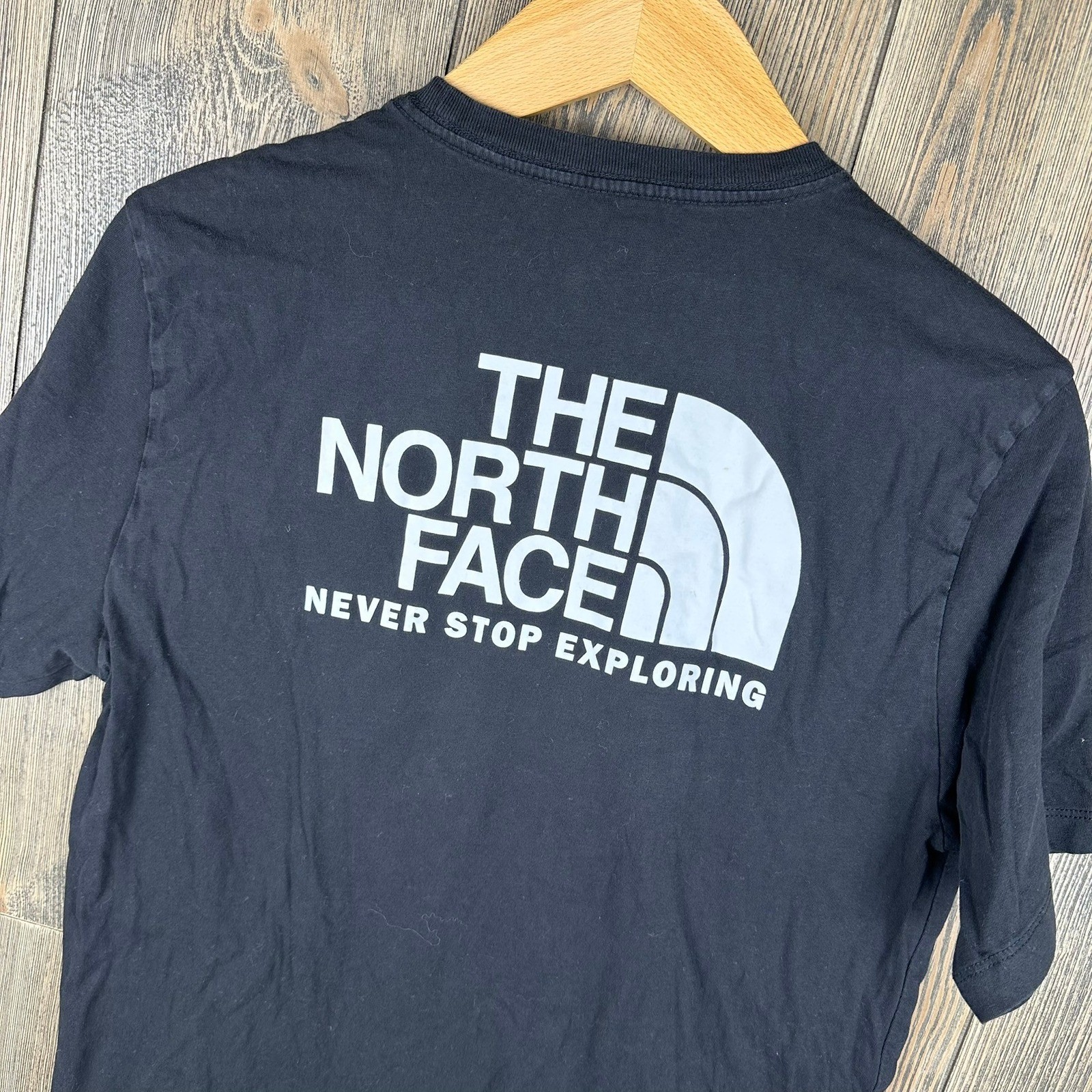 The North Face Black T-Shirt Mens Medium Short Sleeve Half Dome Logo Graphic Tee