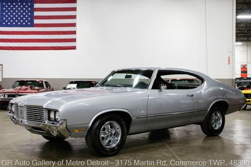 1972 Oldsmobile Cutlass 