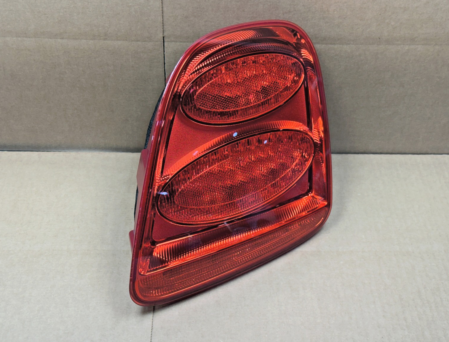 06-12 Bentley Continental Flying Spur Right Pass LED Tail Light Lamp PO43 OEM