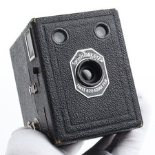 Kodak Six-20 Hawkeye Made in the UK Rare DECO camera shutter works invty 293