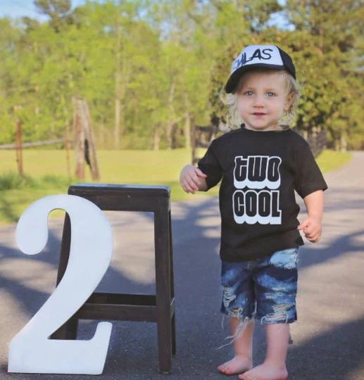 Camisa festa de aniversário infantil de 2 anos - Imagem 2 de 2