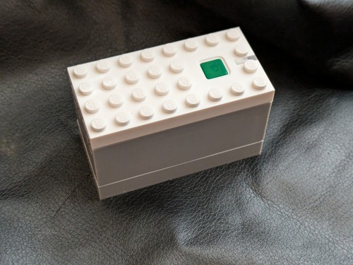 Lego City Powered Up Bluetooth Battery Box Receiver Hub Train Systems 88009 - Picture 3 of 6
