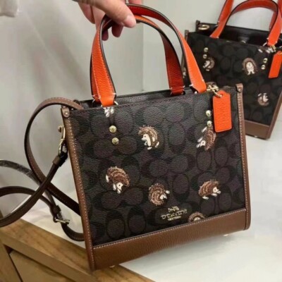 NWT Coach Dempsey Tote 22 In Signature Canvas With Hedgehog Print
