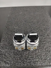 Lot of 2 IDEC ASD320N 30mm Heavy Duty 3 Position Selector Switch
