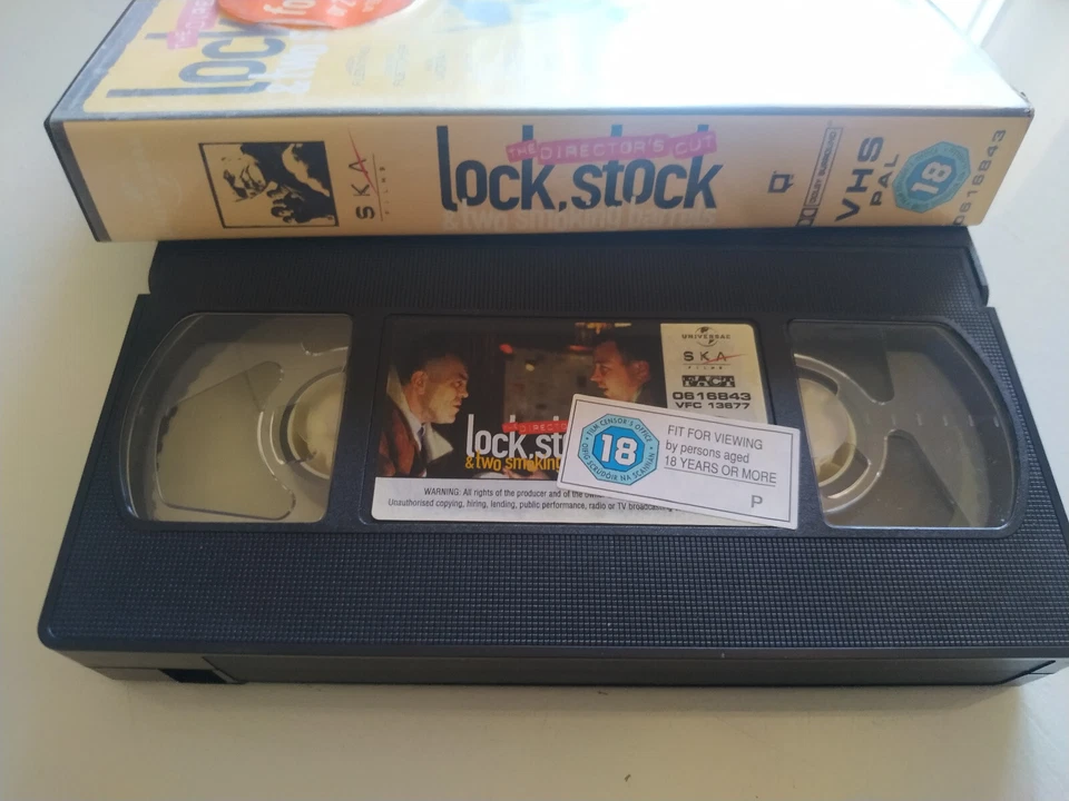Lock Stock And Two Smoking Barrels The Directors Cut - VHS Kassette Tape English - Bild 4 von 4