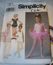 GIRLS CUT SIMPLICITY Sewing Pattern 7351 LEOTARD SKIRT TUTU BALLET TOTE SIZE 3-6