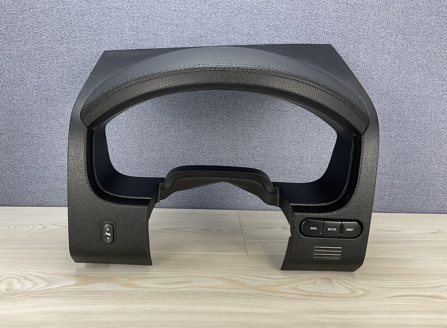 🔥2004-2008 Ford F-150 Instrument Cluster Speedometer Dash Bezel Trim Black. OEM