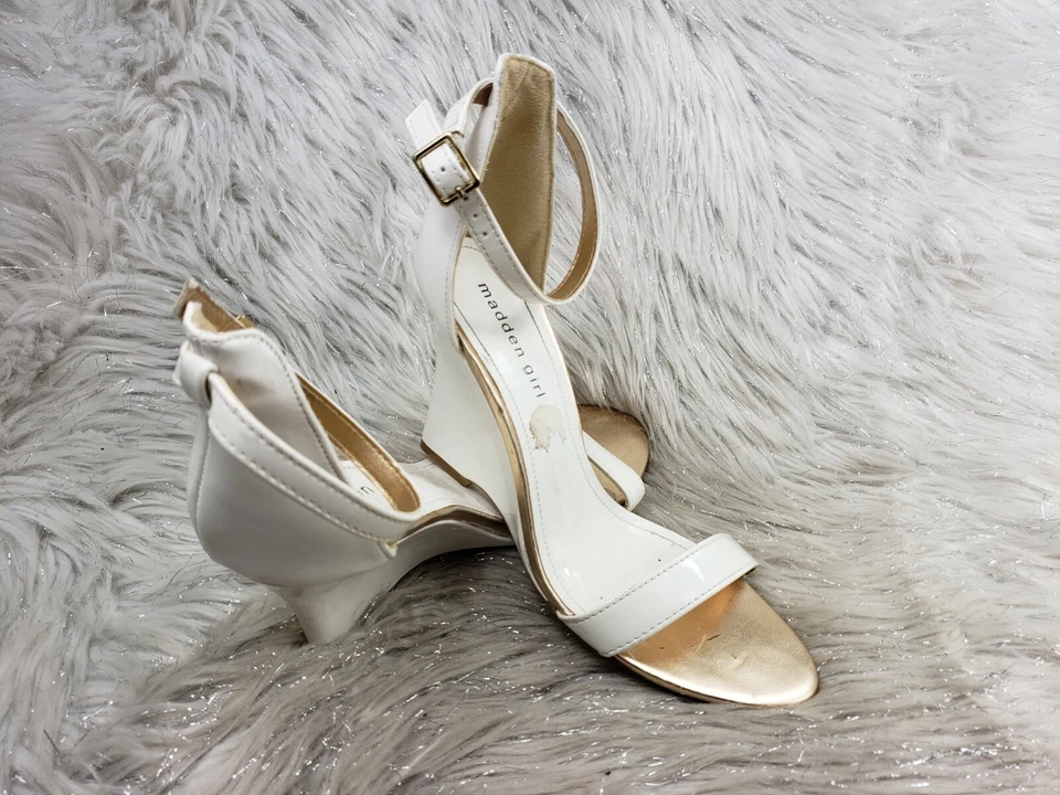 Sandalias de tacón de cuña blancas MADDEN GIRL Yola talla 9 Foto 3 de 4