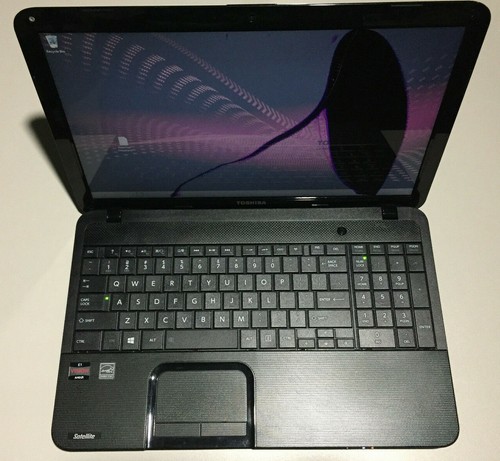 TOSHIBA SATELLITE C850D WIN8.1 64BIT AMD 1.40GHZ 4GB 600GB BROKEN SCREEN - Picture 2 of 6