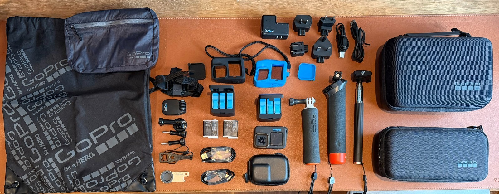 GOPRO HERO11 BLACK ACTION CAMERA + LOADS OF ACCESSORIES_RRP £500_NEVER USED!!