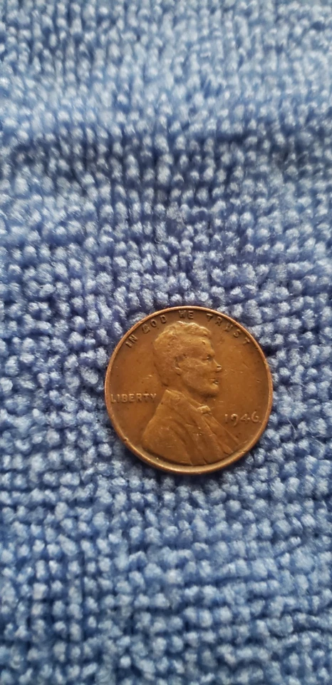 RARE! 1946 Nm Wheat Penny Very Crooked Date - Image 4 of 4
