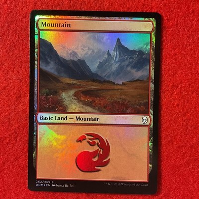 Mountain - Foil - 262 - Dominaria - Magic the Gathering - MTG