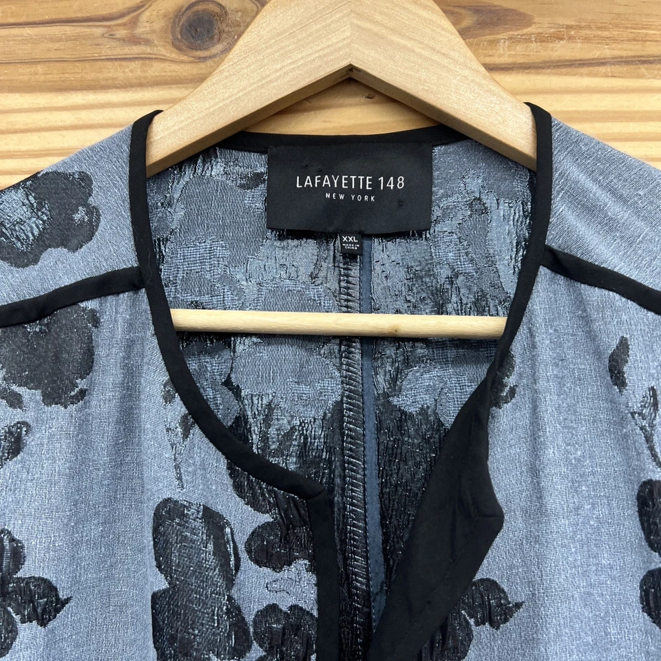 Jaqueta Lafayette 148 XXL metálica formal ópera aberta cinza cintilante preta B133 - Imagem 2 de 4