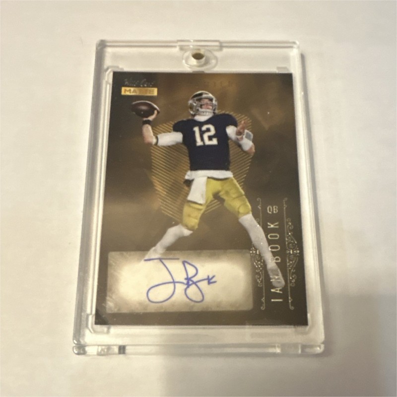 Wild Card 2021 MATTE Ian Book MB-A Autograph Football Trading Card