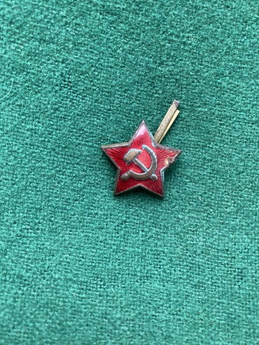 USSR Soviet Russian WW2 Red Army cap hat badge red star.  1940-s.