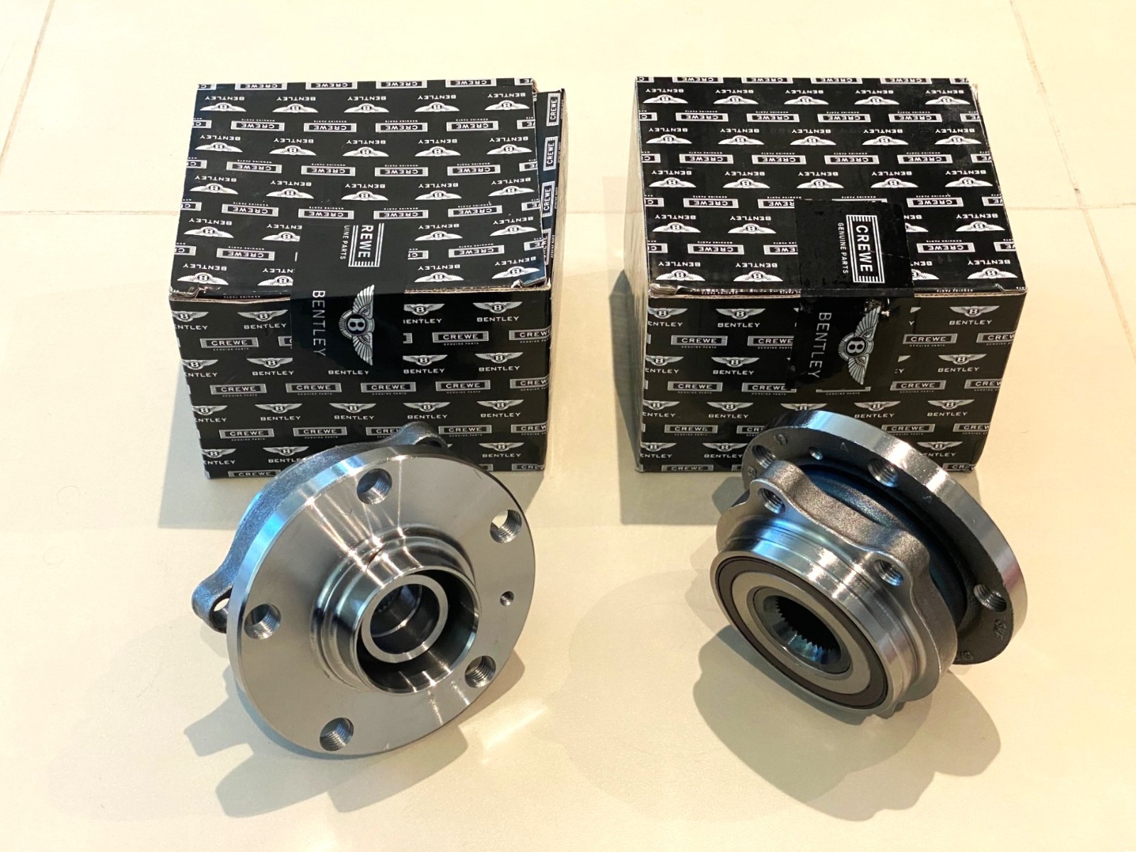 Bentley Gt Gtc & Flying Spur Wheel Hub Bearing Set X 2 - Genuine