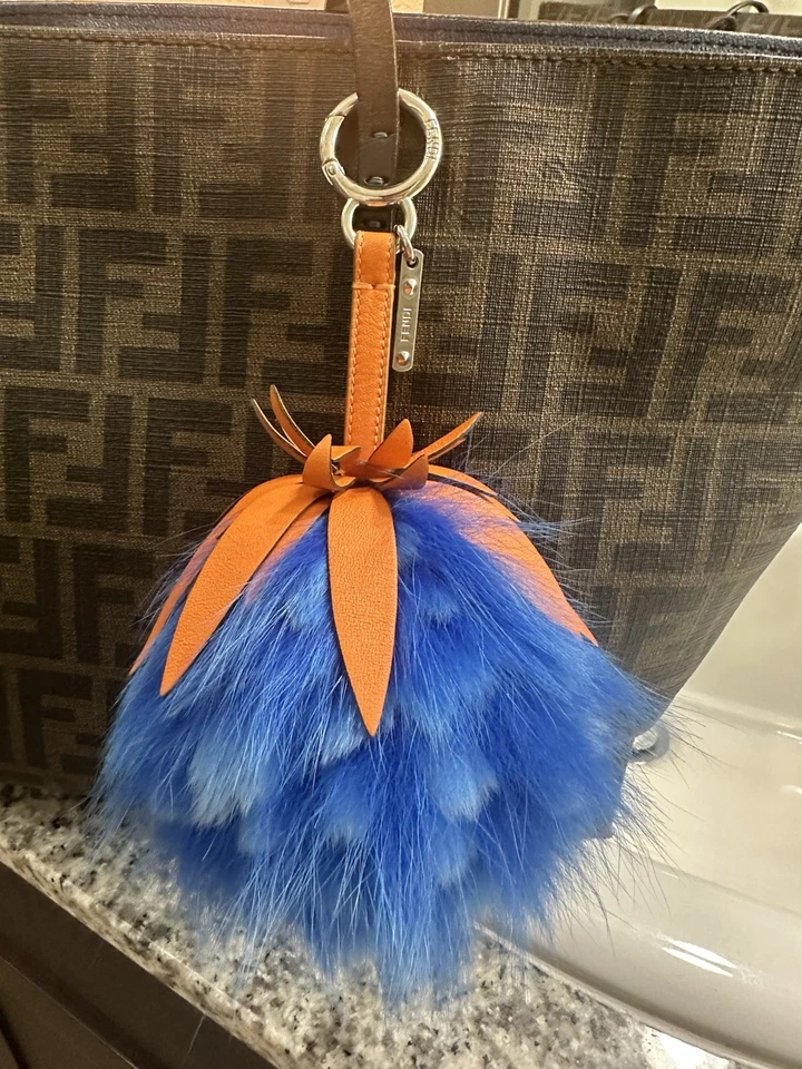 Fendi Pom Pom Piña Llavero Dije Foto 4 de 4