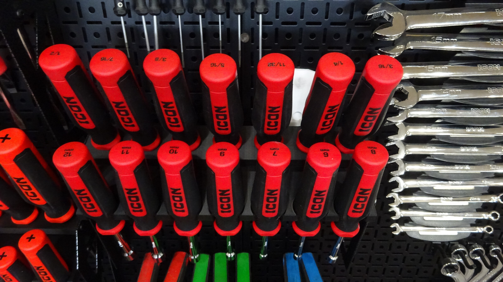 Omni Wall mount Screwdriver Organizer holder for ICON Nut Driver set 56525 56523