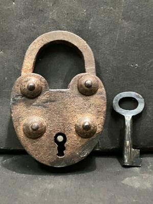 OLD VINTAGE RARE HANDMADE UNIQUE PUSH BUTTON TRICKY PUZZLE IRON PADLOCK WITH KEY