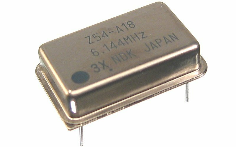 Quartz Crystal Oscillator Metal Can: 6.144 15.3600 16.0000 Quartz Crystal Oscillator Metal Can: 6.144 15.3600 16.0000
