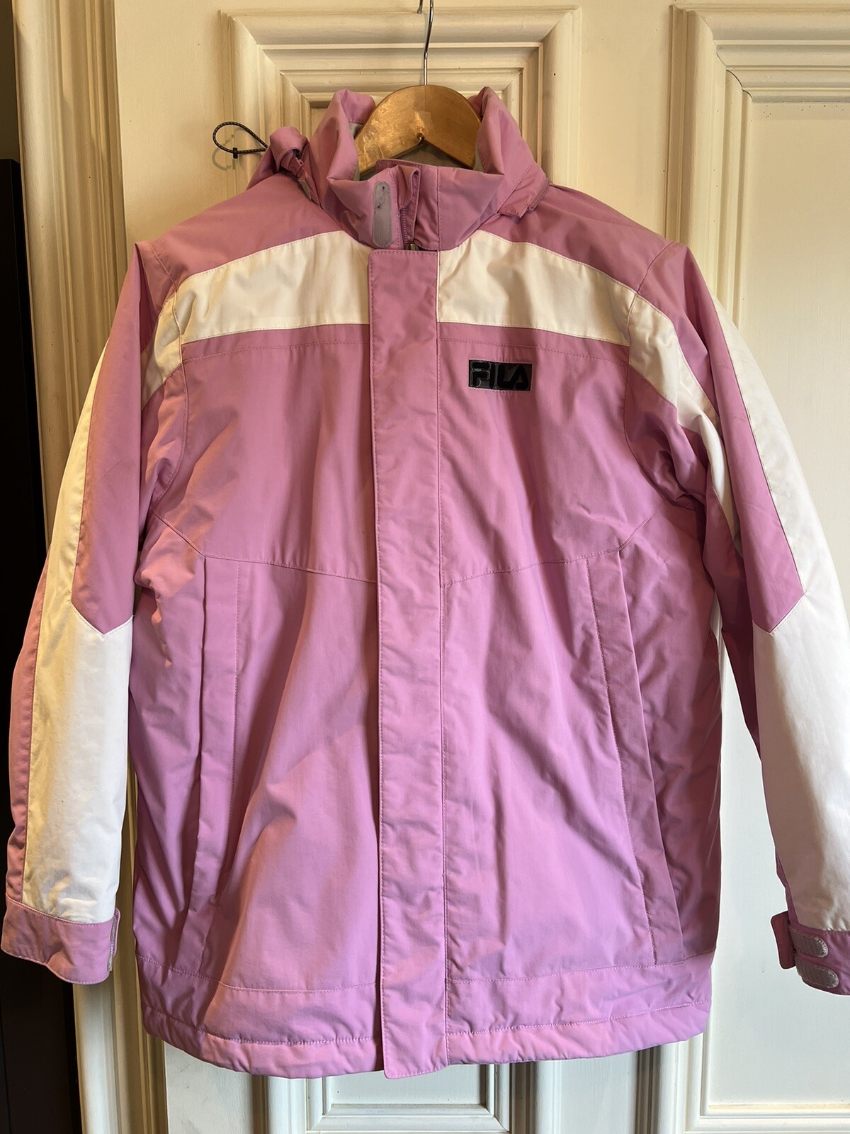Fila giacca da sci rosa cappuccio staccabile età 12 anni anche se arriva grande