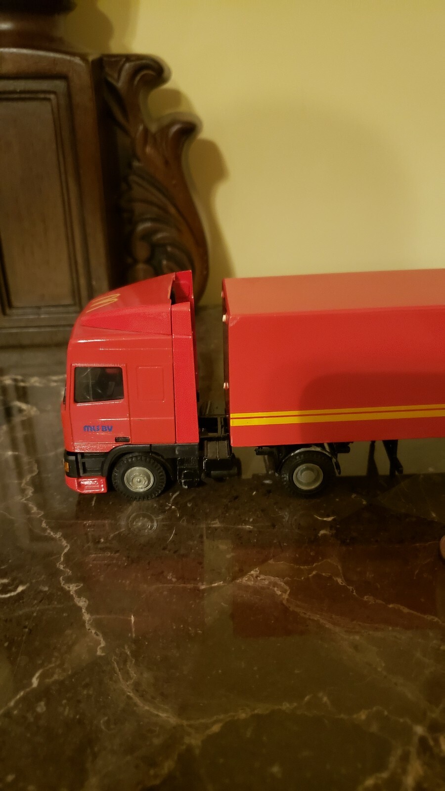 Picture 2 of 11