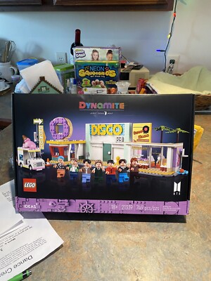 LEGO 21339 Ideas BTS Dynamite Set KPOP Disco Brand new In Hand