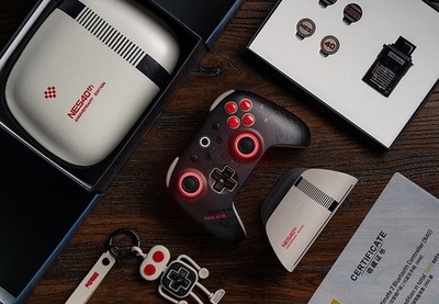 8bitdo NES 40th Anniversary Controller Ultimate 2. Ultra RARE!