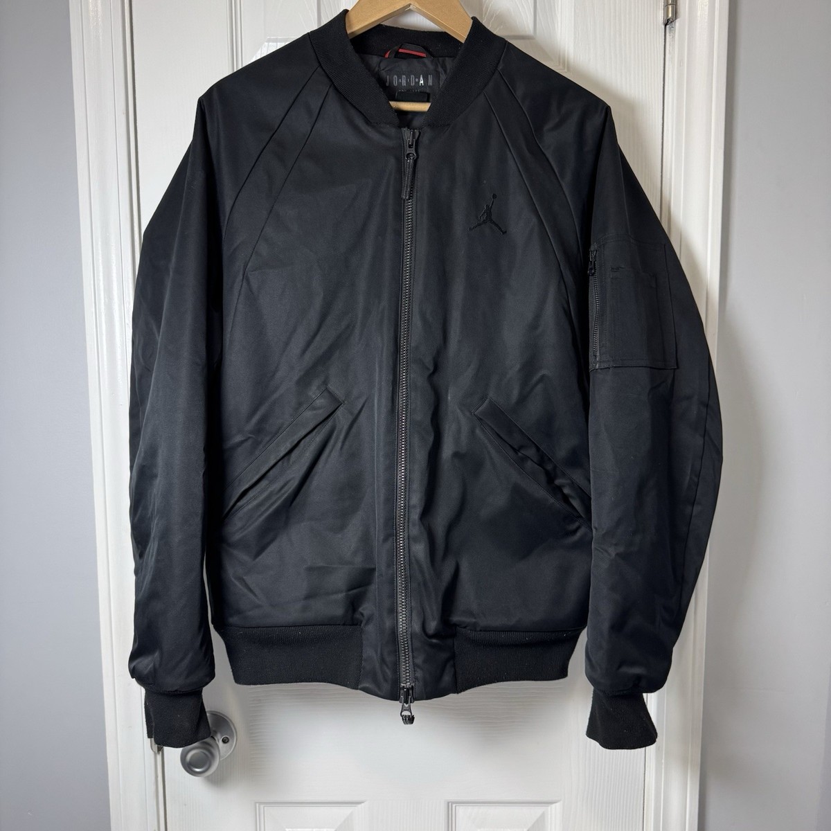 美USED ジョーダン L JORDAN MA-1 ナイキ フライトジャケット Nike Air Jordan Black Wings Bomber Jacket Winter Medium Sportswear