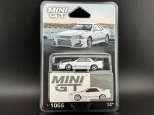 Mini GT Nissan Skyline GT-R (R32) VeilSide Combat C-I White #1066 1/64