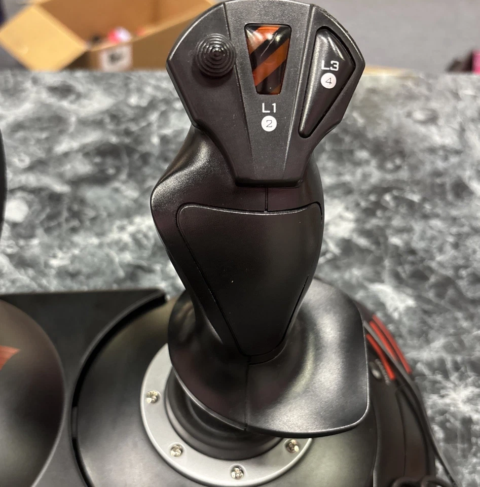 Thrustmaster T-Flight Hotas X V.2 飞行模拟器控制器 适用于 PC 或 PS 3 — 第 3/4 张图片
