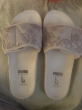 Ladies Puma Flip Flops Size 9 Beige