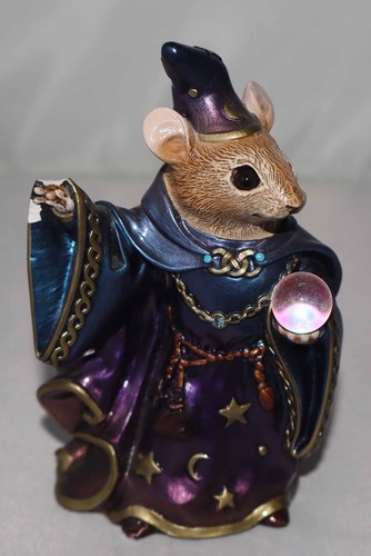 Windstone Editions Peacock Mouse Wizard with Crystal Ball - not perfect