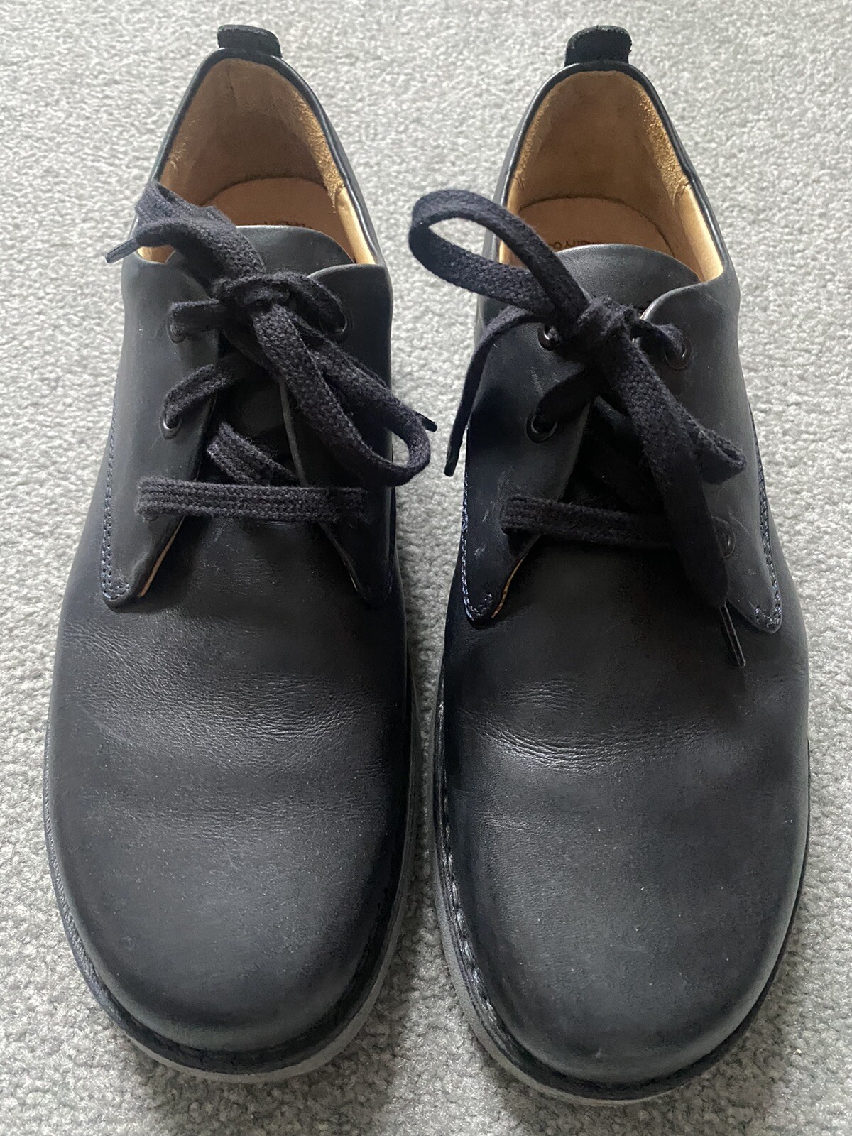 SAOLA Oxford uomo Samuel Hubbard in pelle nera con suola Vibram 9 5M indossato una volta
