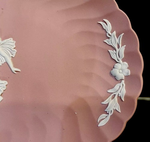 Wedgwood...Pink Plate Fluted...Excellent...No Issues...6.75"..A Beauty...BUY IT - Picture 8 of 13