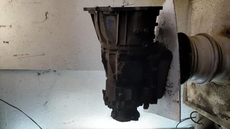 Used Automatic Transmission Assembly fits: 2002 Chevrolet Silverado 2500 pickup - Imagem 4 de 4