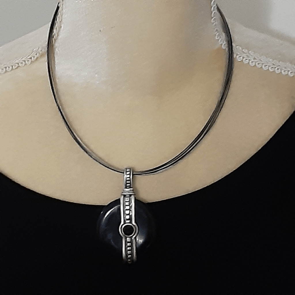 Chico's black circle pendant silver tone necklace… - image 4