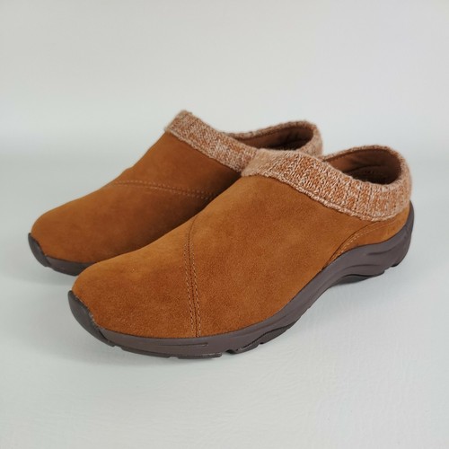 water resistant clogs