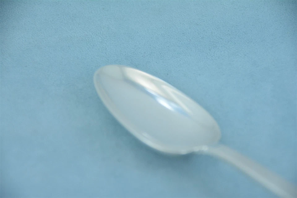 Cucharadita Tiffany Hampton plata esterlina 6" sin monograma Foto 3 de 4