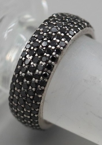 Sundance Katalog Pavé Czarny pierścionek z diamentem (rozmiar 8) - Zdjęcie 5 z 5