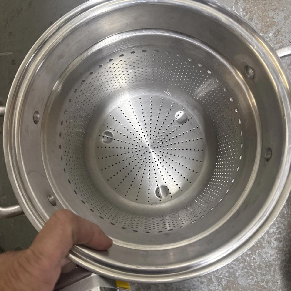 All Clad Pasta Strainer Insert Colander Stainless Steel 8”H X 9.5”W or diameter - Image 3 of 4