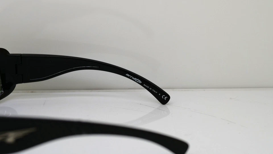 Gafas de sol deportivas grises Arnett Infamous - 4076 - 436/87 3N Foto 4 de 4