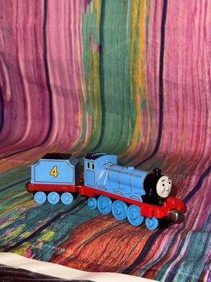 Thomas & Friends Gordon And Tender Diecast Metal Train Take N Play