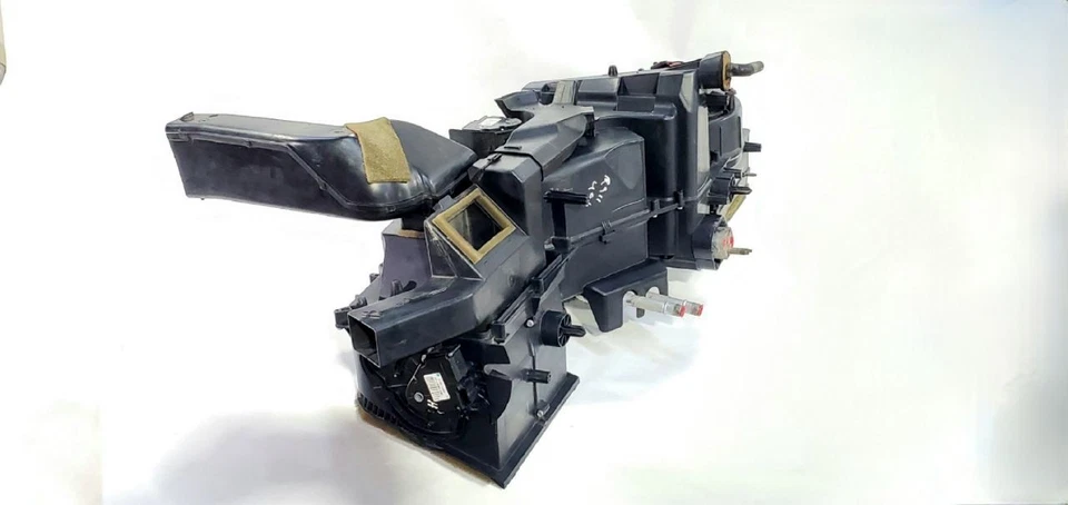 2003 2007 Hummer H2 OEM Complete Housing AC Evaporator with Blower 6.0L LQ4 - Image 4 of 4