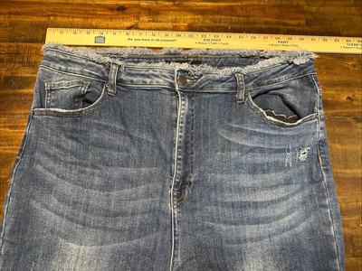 Risen Jeans High Waist Mid Wash Cropped Fray Hem Cotton Blend Jeans Women's 3XL