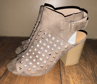 Shimmer By EDL Mercedes  Jelly Pop Taupe Sandals Size 10