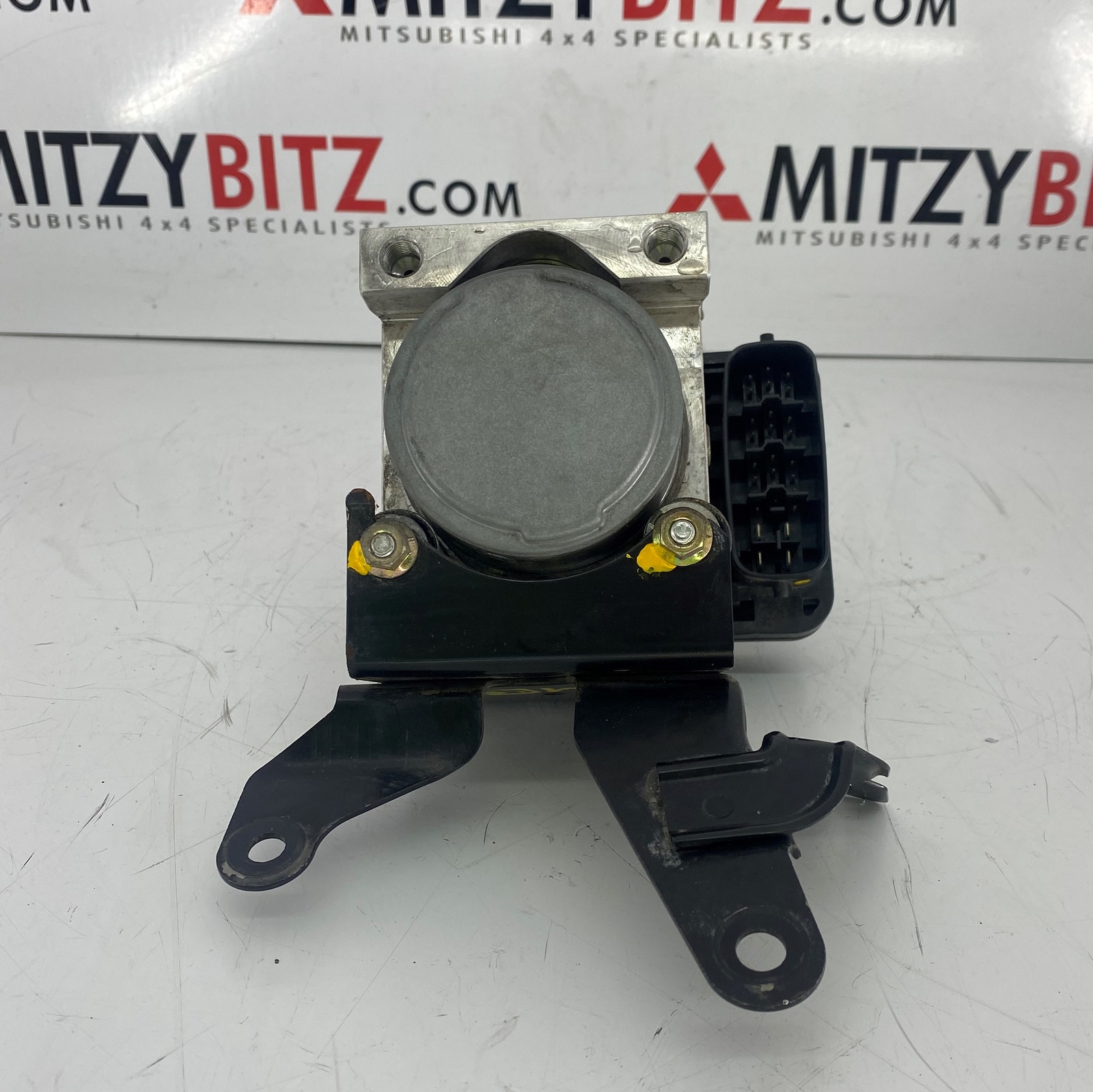 4670A232 ABS Mitsubishi L 200 (ka0 Kb0) Cabin Double Invite 4x4 