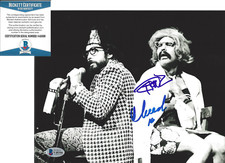 CHEECH MARIN & TOMMY CHONG SIGNED VINTAGE LIVE STAGE 8x10 PHOTO BECKETT BAS