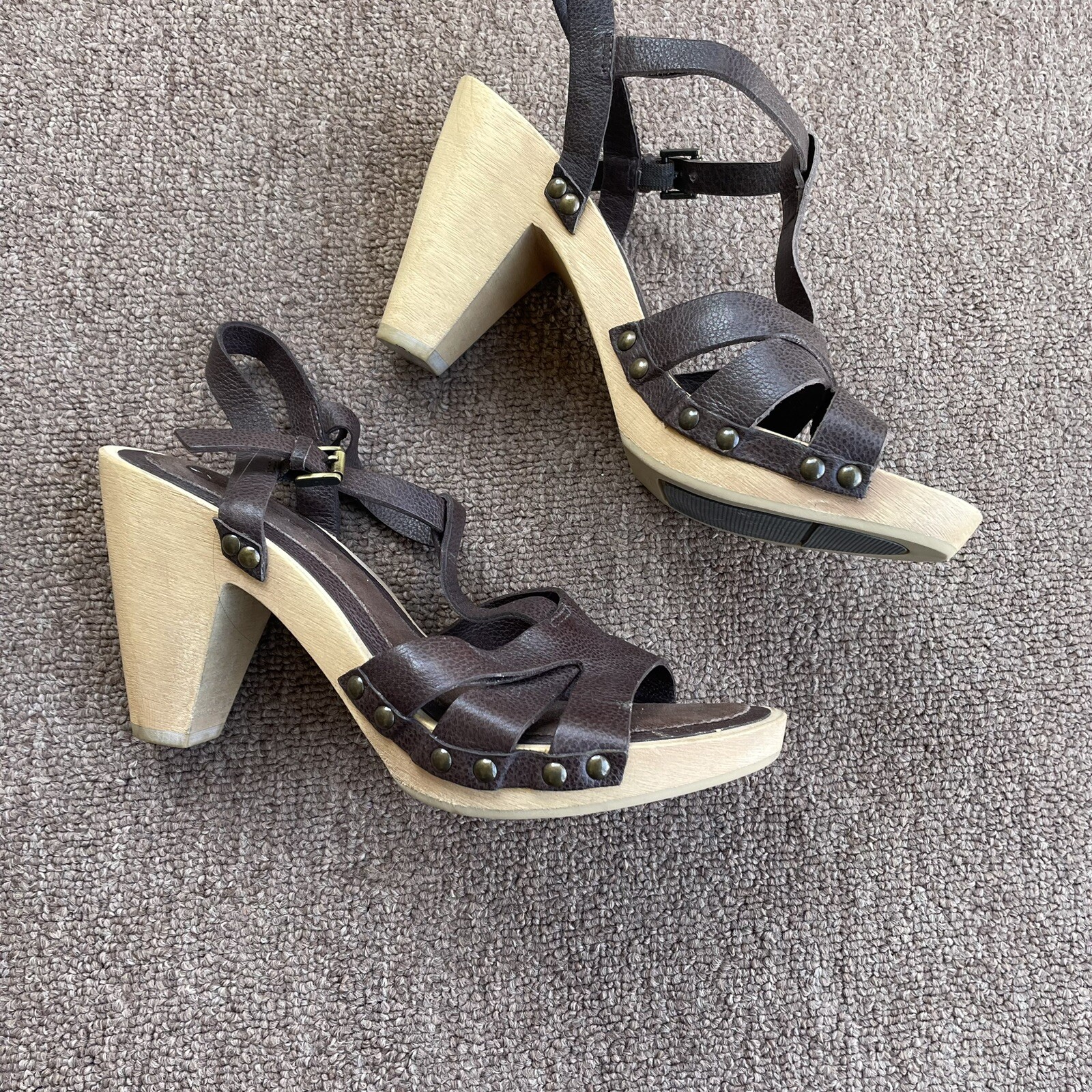 Via Spiga brown leather strappy heels wood clog s… - image 1