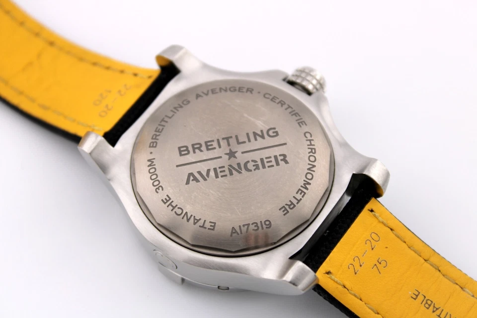 Reloj Breitling Avenger Amarillo Hombre - A17319101I1X1 Foto 3 de 4